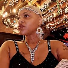 Right?!?!? Like, I'm flirting up a storm and my spouse is like, "they were  flirting back," and I'm just thinking, "nah, they were being nice" 🤦‍♀️