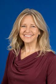 Leslie Shrader's Instagram, Twitter & Facebook