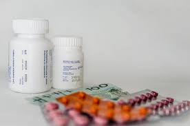 Accordo Usa-Ue: dazi ridotti su auto, farmaci e semiconduttori, intesa anche su energia e acciaio