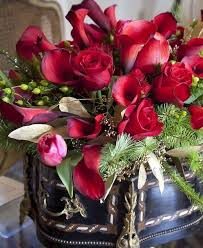 I Love Red Roses And Evergreen During The Holidays Christmas Christmastime Santaclaus Christ Holiday Flower Christmas Floral Flower Arrangements