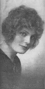 Vera Maxwell's Instagram, Twitter & Facebook