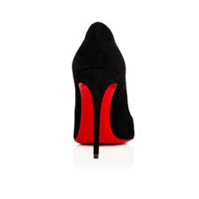 Nuova trionfante collezione con tutti i nuovi arrivi del catalogo scarpe louboutin 2021 che si impreziosisce di dettagli scintillanti su tacchi vertiginosi e rivestiti a specchio con l'immancabile suola rossa. Christian Louboutin Perche Le Scarpe Hanno La Suola Rossa