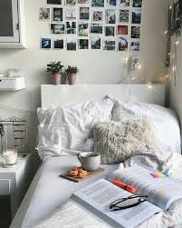 Vintage industrial room ideas to get inspired by are all here! Nice Pinterest Carriefiter 90s Fashion Street Wear Street Style Photography St Dorm Inspiration Dorm Room Inspiration Dorm Room Decor
