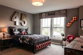 If the bedroom is shared and both kids love different sports, consider incorporating two different themes. Pin On Jayden S New Bedroom