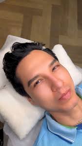 Cejas masculinas perfectamente definidas y naturales, conseguidas solo con  Hairstrokes.