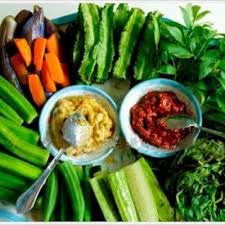 Pernah tak anda dengar ungkapan peribahasa melayu iaitu pucuk dicita ulam mendatang ? Jenis Dan Khasiat Ulam Ulaman Tempatan Yang Baik Untuk Kesihatan