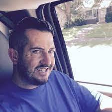 Derek Payton's Instagram, Twitter & Facebook