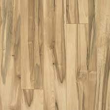 Quickstep Studio Spill Repel Concord Maple 10 Mm Thick Water Resistant Wood Plank 6 In W X 48 In L Laminate Flooring 16 12 Sq Ft In The Laminate Flooring Department At Lowes Com