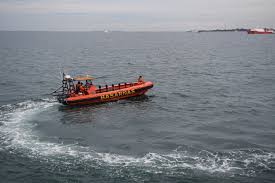 Tìm thấy mảnh vỡ nghi của máy bay rơi khi chở 62 người ở indonesia. 0tha Sfhz7dv1m