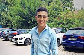 Nicolás gonzález, delantero del stuttgart con contrato vigente hasta mediados de 2023, aceptó la propuesta del club alemán para extender su vínculo por un año más, hasta junio de 2024, luego de la. Vfb Stuttgart Nicolas Gonzalez Landet Mit Etwas Verspatung Vfb Stuttgart Stuttgarter Nachrichten