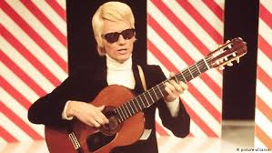 Heino was born on december 13, 1938 in düsseldorf he is an actor, known for ein mann für jede tonart (1993), heino oktoberfest promo (2012) and melodien. Die Deutsche Volksmusik Ikone Heino Wird 80 Musik Dw 12 12 2018
