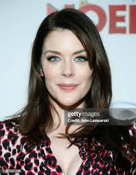 104 Noelle Kim Photos & High Res Pictures