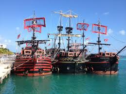 Captain Hook Pirate Ship En Ciudad Cancun Quintana Roo Pirate Ship Mexico Vacation Captain Hook