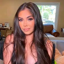 Marissa Belcher's Instagram, Twitter & Facebook