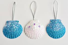 I love the look and feel of a natural seashell necklace. Seashell Ornaments How To Make Seashell Christmas Ornaments