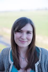 Laura Showalter's Instagram, Twitter & Facebook