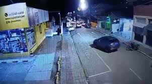 Vídeo: crianças furtam carro e se envolvem em acidente em Florianópolis