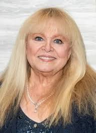 Madhotcollectibles.com - HAPPY 76th BIRTHDAY to SALLY STRUTHERS!! Career  years: 1970 - present Born Sally Anne Struthers, American actress and  activist. She played Gloria Stivic, the daughter of Archie and Edith Bunker  (