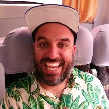 Saludos de Ernesto Carpio Tirado del Programa "El Fuera de Serie" de  Movistar Deportes, Saludos para nuestro Club Sport Aliuni después de  nuestro triunfo en Chincha. Gracias Movistar Deportes..