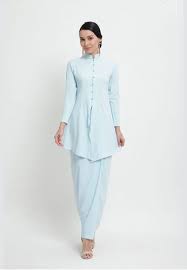 See more ideas about kebaya moden, kebaya, hijab fashion. Cempaka Kebaya Labuh From Cahaya Lily In Blue Kebaya Fashion Baju Kurung Moden