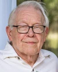 Debra Fielding's Instagram, Twitter & Facebook