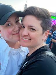 Kelly Small (@kellysmall) • Instagram photos and videos