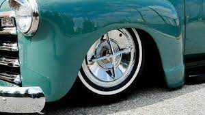 Crossbars On 1 4 Inch White Walls Custom Cars Wheel Cover Hub Caps