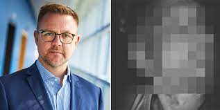 Många gick på det även jag och jag vet att jag egentligen borde vara den som märkt att det inte var på rikttigt. Centertoppen Lever Med Domd Pedofil Stoppa Pressarna Kandisar Kandisnytt Hant Extra Se Hor Noje