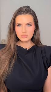 When Owning Manhattan calls, you show up flawless. 💄🤍 #owningmanhattan  #jessicamarkowski #beauty #makeup