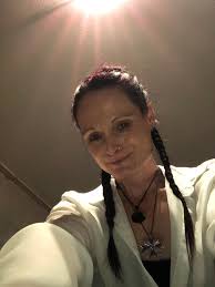 I haven't seen anyone post about this, but does anyone have shifting  eyesight?