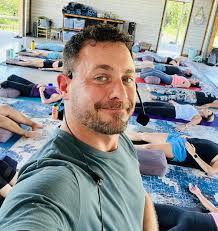 Free ice baths happening The Healthy Hippie Cafe today. Come sign up and  reserve your spot! Ice Plunges have amazing health benefits. ❄️