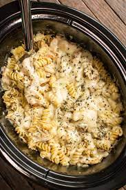 Slow Cooker Pesto Mozzarella Chicken Pasta The Magical Slow Cooker Recipe Fall Crockpot Recipes Crockpot Recipes Cheap Crockpot Dinner