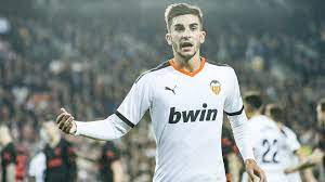 Liverpool y manchester united suspiran por tener en su plantel al extremo de 20 el real madrid acumulará difíciles rivales en europa, observando a potencias como el liverpool o el bayern múnich. Bvb Bei Ferran Torres Nicht Mehr In Der Pole Position Angebote Aus Spanien England Und Italien Goal Com