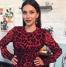 Мой проект раскрывает в женщине женщину. Regina Todorenko Pokazala Kak Vyglyadela V Detstve Letidor