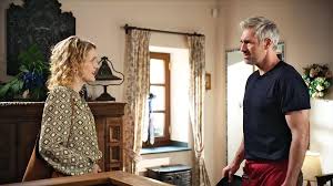 Die Landarztpraxis"-Vorschau: Vicki gesteht Simon ihre Liebe