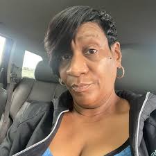 Feliz 17o aniversário para as filhas gêmeas de Kim Porter e Diddy, Jessie e  D'Lila Combs! 🎈🎈🎂🎂🥳🥳🎊🎊🌹🌹