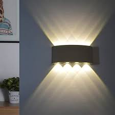 Lightsjoy 9w led wandleuchten innen aussen moderne wandlampe. Led Wandleuchte Innen Warmweiss Led Wandlampe Aussen 8w Wasserdicht Ip65 Modern Up Down Leuchte Wandlicht Aus Aluminium Wandbeleuchtung Fur Bad Flur Kinderzimmer Treppenhaus Wohnzimmer Amazon De Beleuchtung