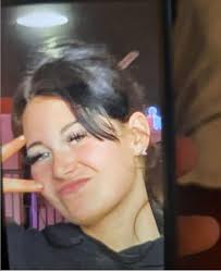 Is it strange for a 15-yo girl to sing waddle?