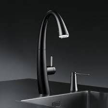Er ist ideal für osmoseanlagen, um getrenntes behandeltes wasser zu führen. Kwc Zoe Kuchenarmatur Mit Luminaqua Led Technologie Schwarz Kuchenarmatur Led Kuche