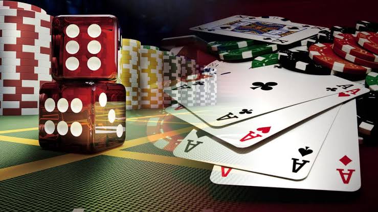 Strategic Play: Navigating NFL Bets and Online Casino Games