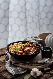 Franzosisches Kalbsragout Mit Nussspatzle Ina Isst Rezept In 2020 Spatzle Einfach Lecker Kalbsragout