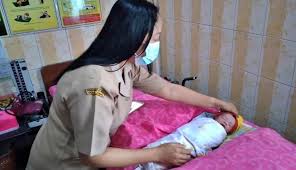 Desahan klimaksnya bikin otong tegang bro. Melahirkan Di Kos Sendirian Janda Montok Asal Jogja Langsung Buang Bayinya Borobudurnews