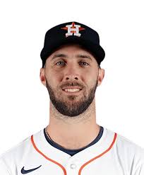 Sunday Hensley's Instagram, Twitter & Facebook