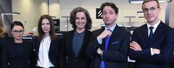 Elavon financial services dac luxembourg branch (trading as u.s. Uberlebenskampf Auf Dem Kirchberg Zweite Staffel Von Bad Banks Wird Derzeit In Luxemburg Gedreht Tageblatt Lu Tageblatt Lu