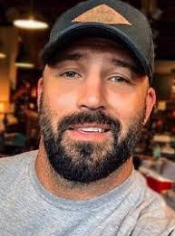 Aiden Ward's Instagram, Twitter & Facebook