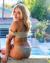 Peyton List COBRA KAI 8x10 Glossy Photo | eBay
