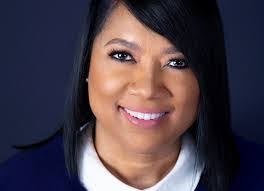 Kelli Roche's Instagram, Twitter & Facebook