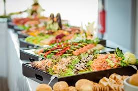 Lecker sind auch verschiedene sandwiches. Buffet Dekorieren 10 Tipps Tricks