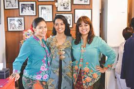 Where i can buy kebaya nyonya style in malakka? | check out answers, plus see 6,185 reviews, articles, and 5,255 photos of jonker street, ranked no.20 on tripadvisor among 259 attractions in melaka. Kebaya Nyonya Melaka