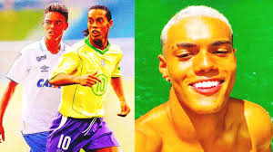 Página oficial do jogador ronaldinho gaúcho. This Is How Ronaldinho S Son Lives In 2021 Joao Mendes Youtube